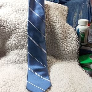 Lauren Ralph Lauren Mens Blue Striped Silk Tie
